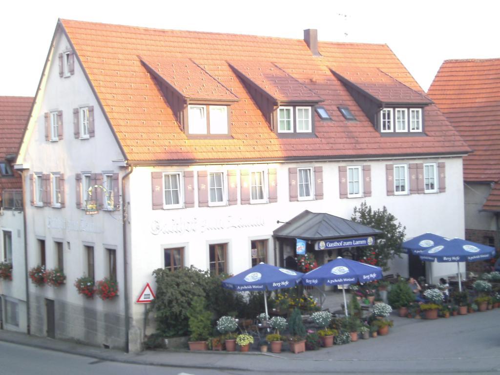 Gasthof Zum Lamm Gomadingen エクステリア 写真