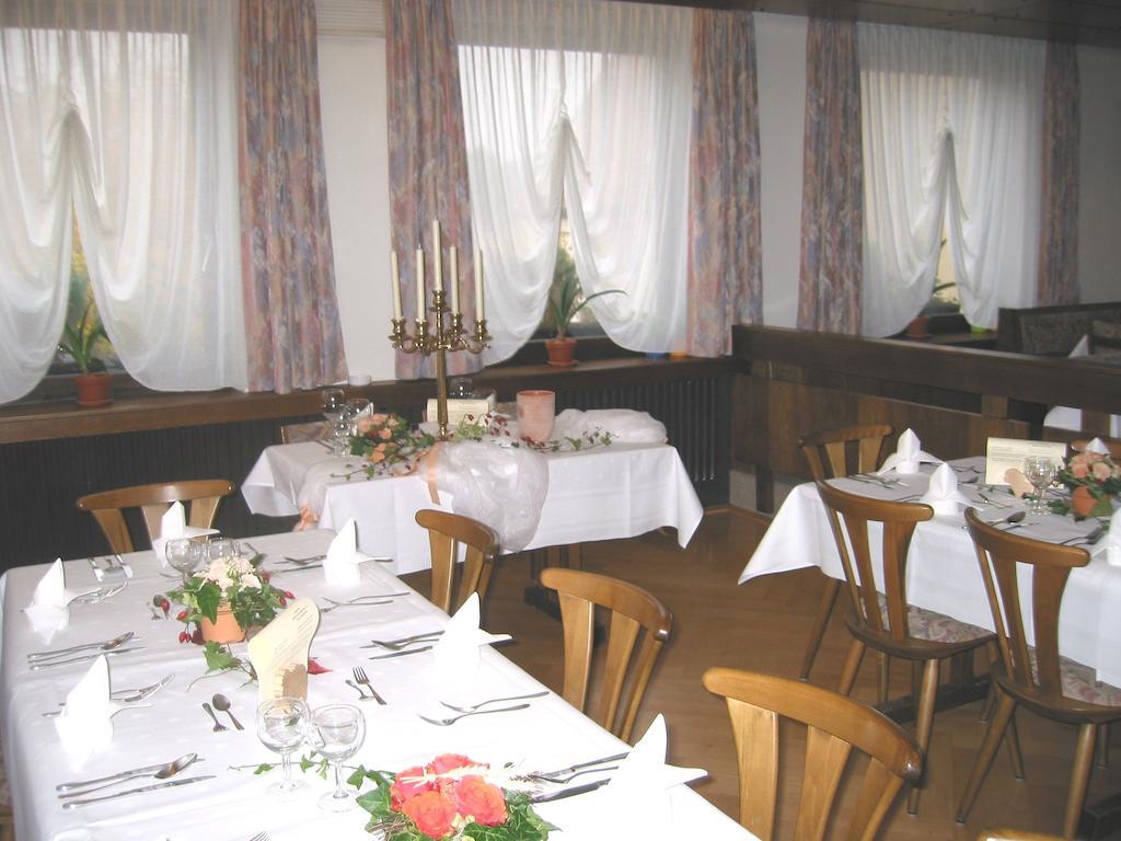 Gasthof Zum Lamm Gomadingen エクステリア 写真